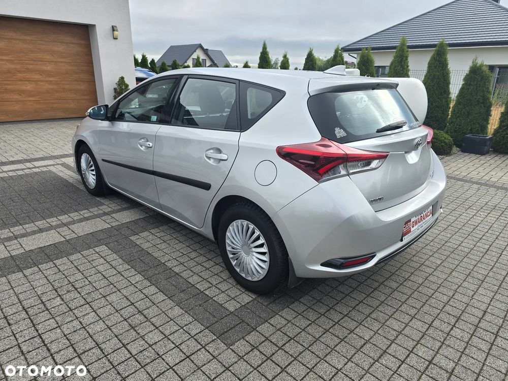 Toyota Auris 1.4 D-4D Active - 4