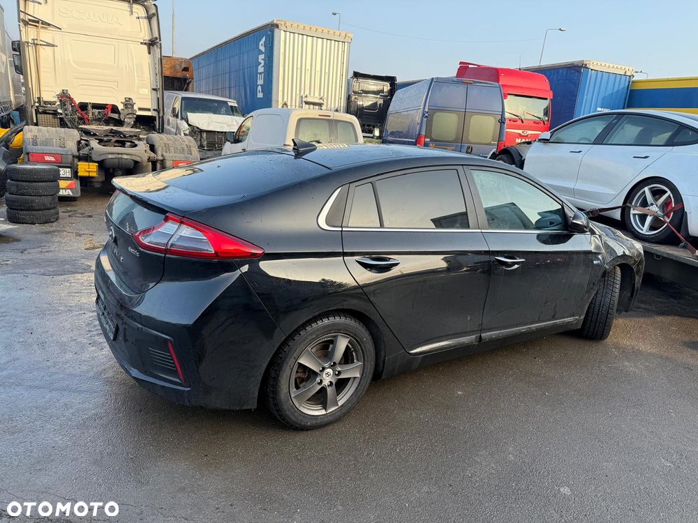 Hyundai IONIQ Premium - 3
