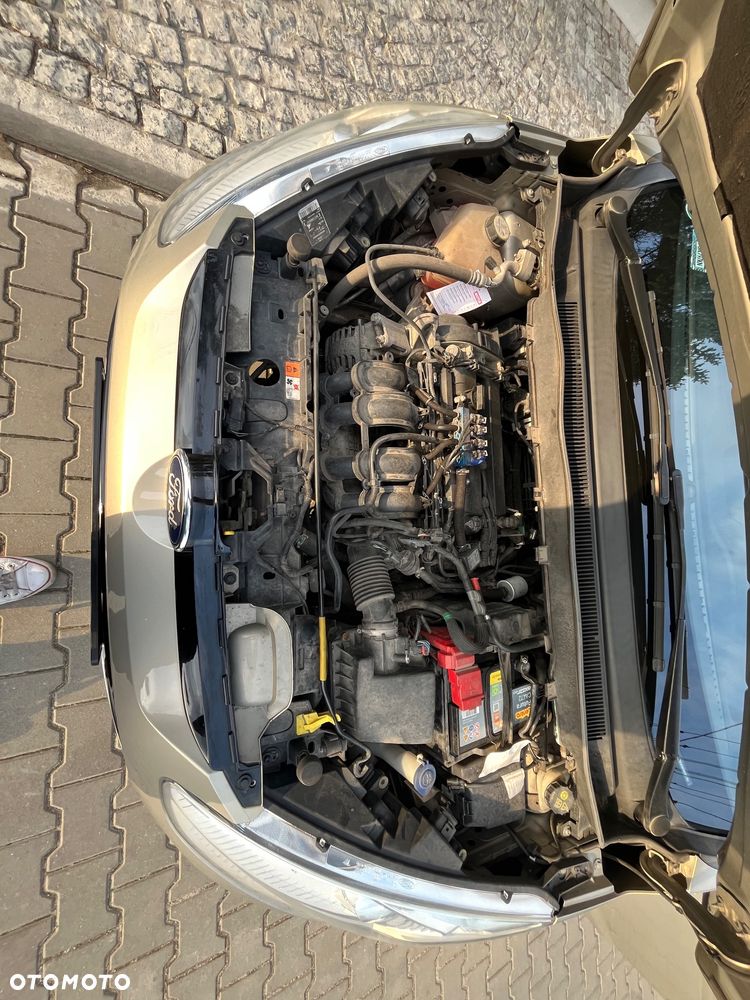 Ford B-MAX 1.6 Titanium - 36