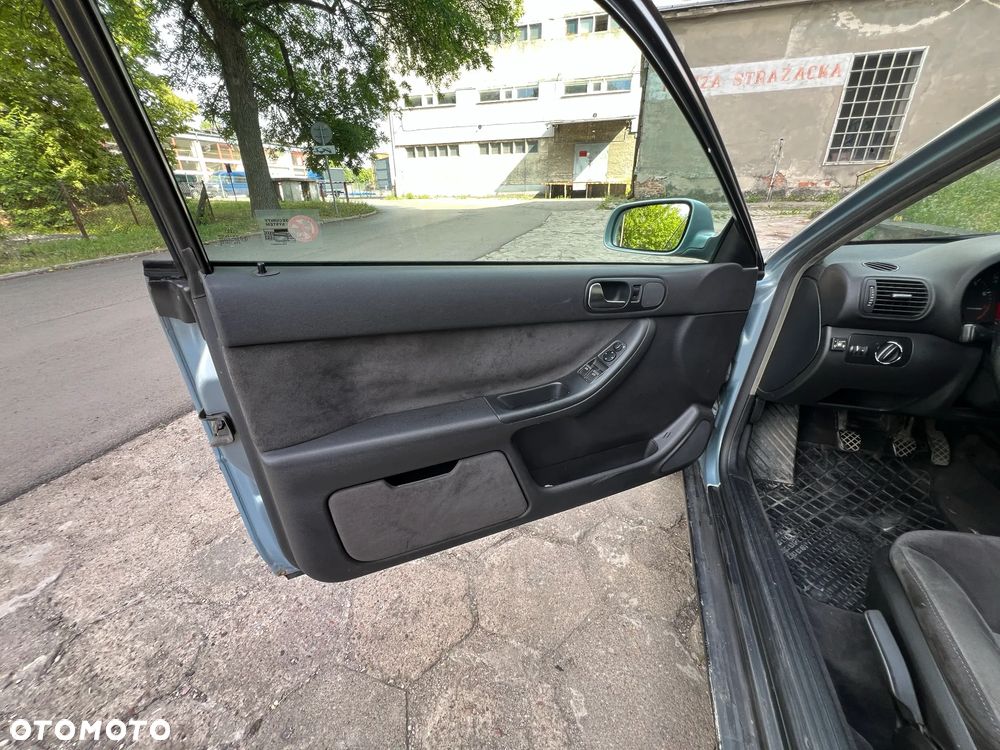 Audi A3 3-drzwiowe 1.8T Quattro Ambiente - 11