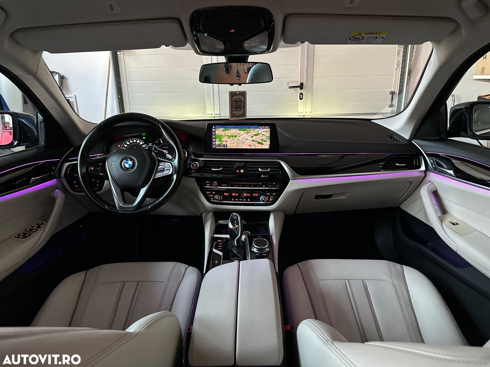BMW Seria 5 520d xDrive Touring Aut. Luxury Line - 10