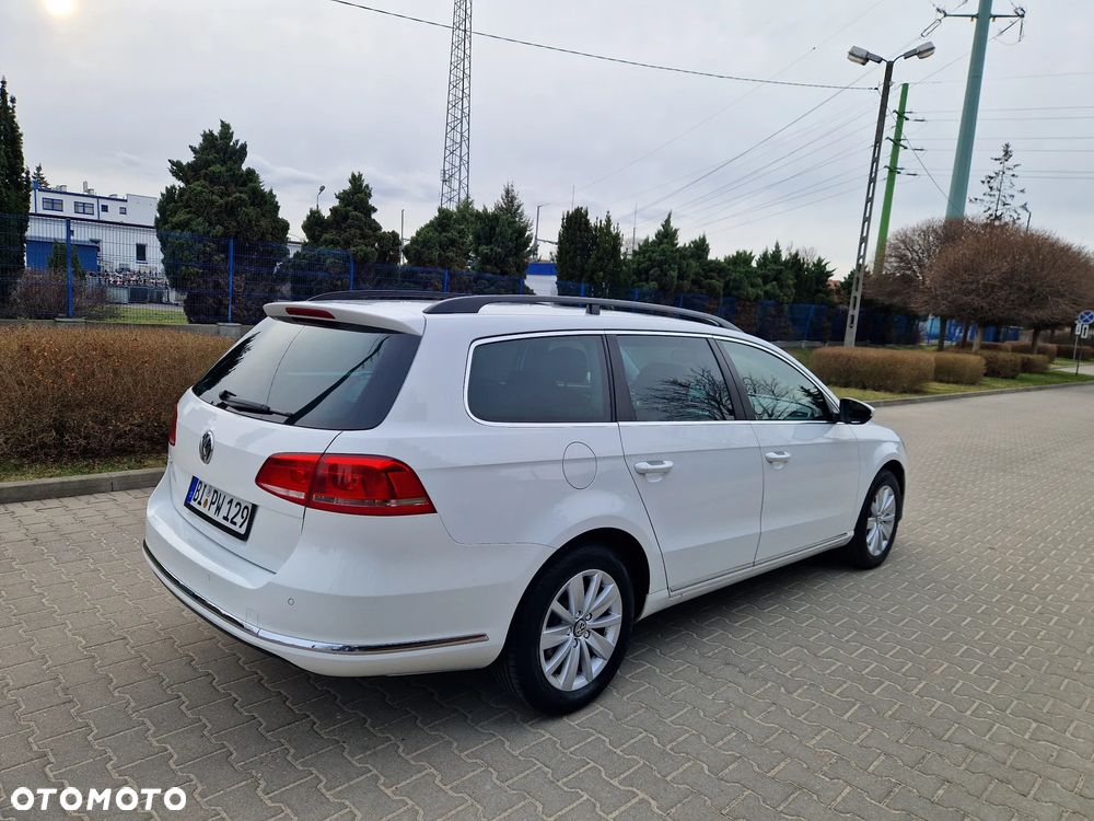 Volkswagen Passat - 10