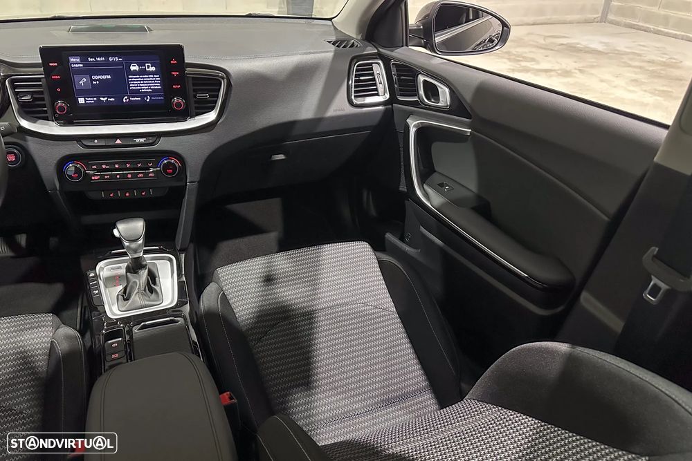 Kia XCeed 1.6 GDi PHEV Drive - 14