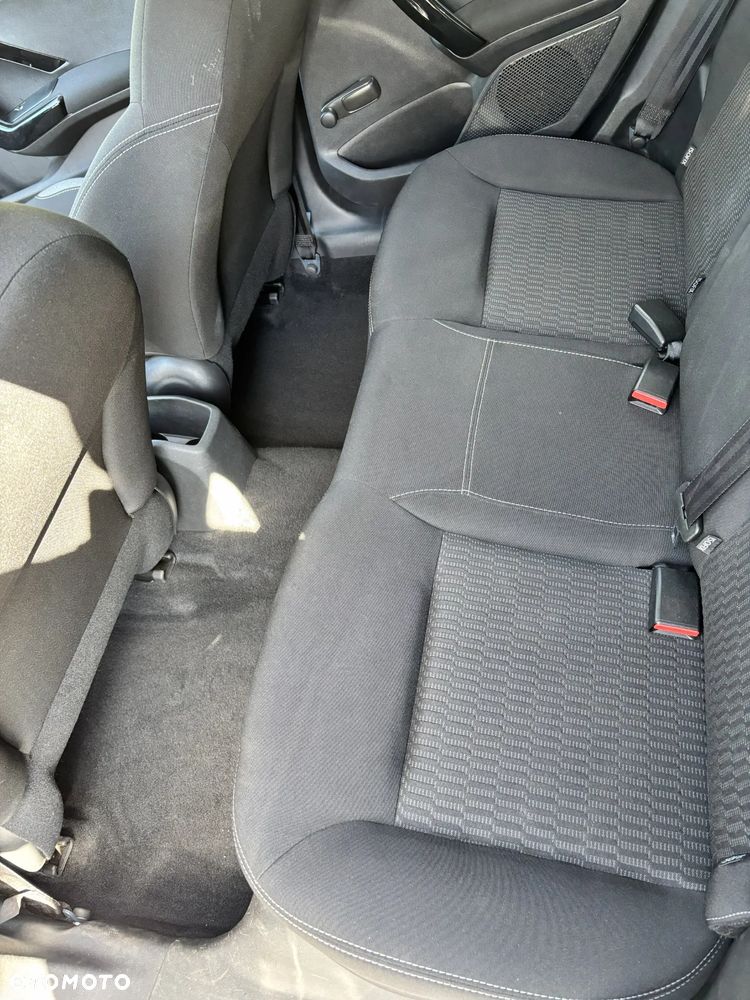 Peugeot 208 1.2 PureTech Active ETG5 - 8