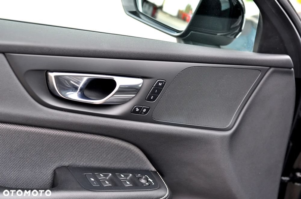 Volvo V60 B4 D Geartronic RDesign - 19