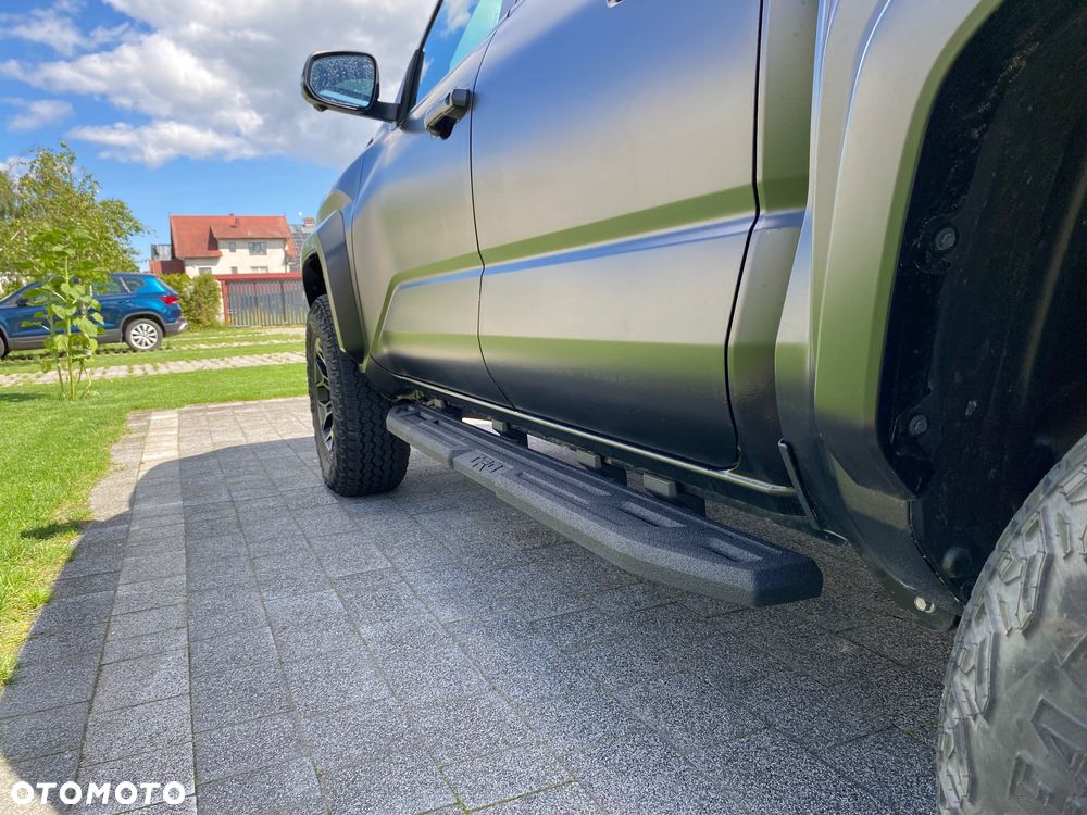 Toyota Tacoma - 26