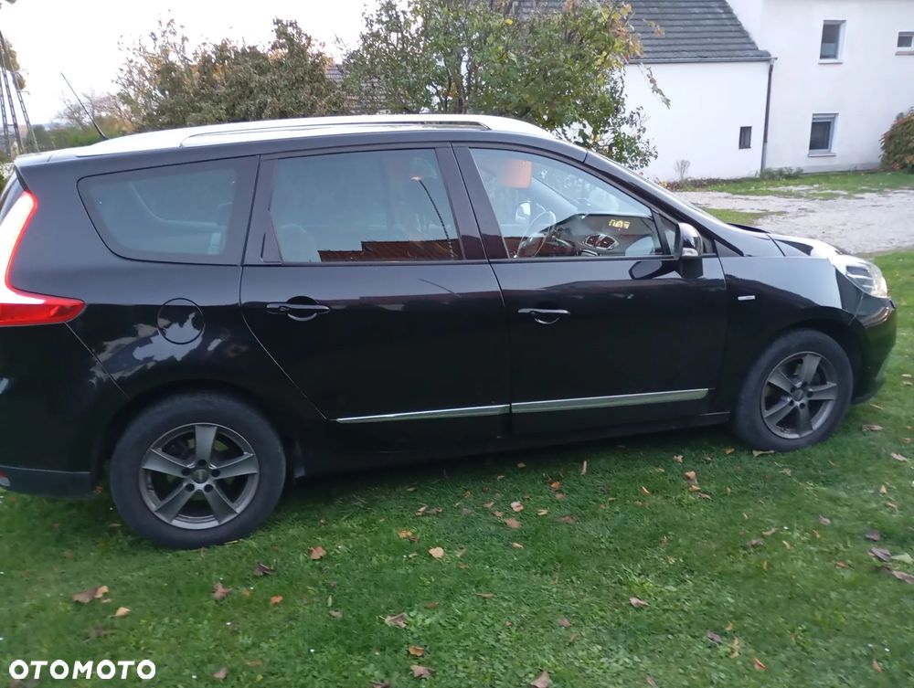 Renault Grand Scenic ENERGY dCi 130 Euro 6 S&S Bose Edition - 4
