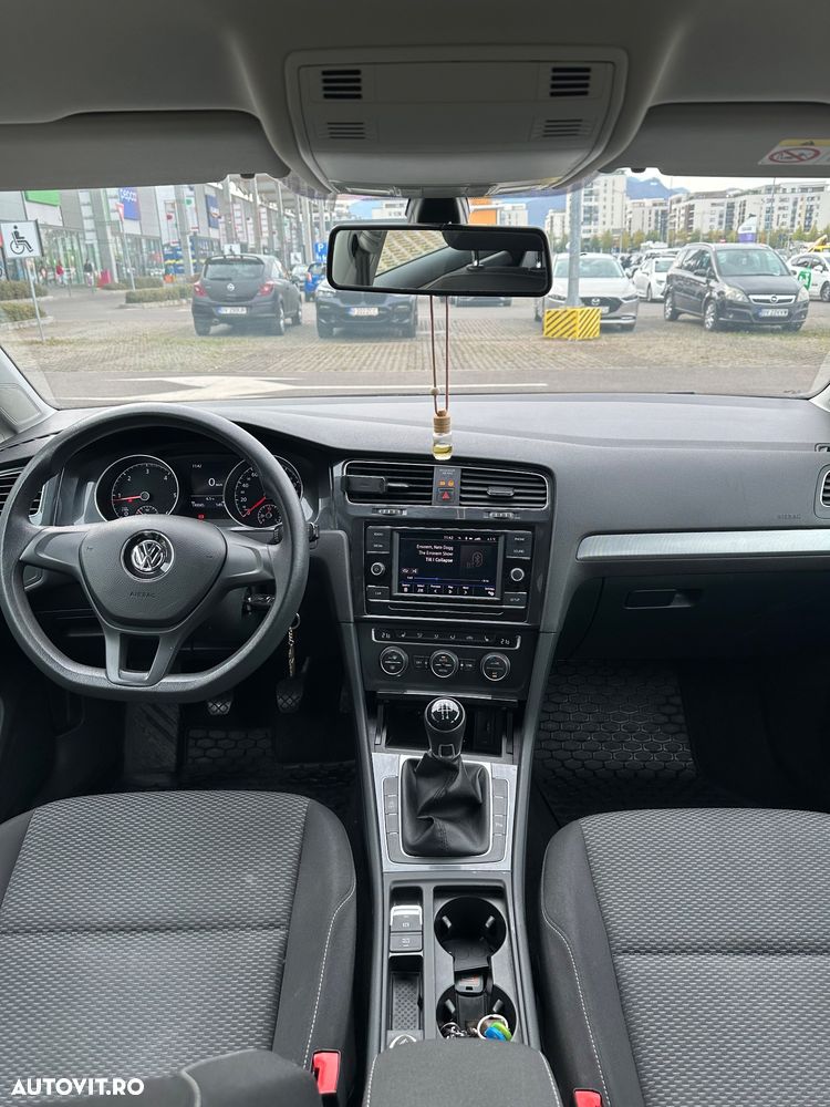 Volkswagen Golf 1.6 TDI Comfortline - 7