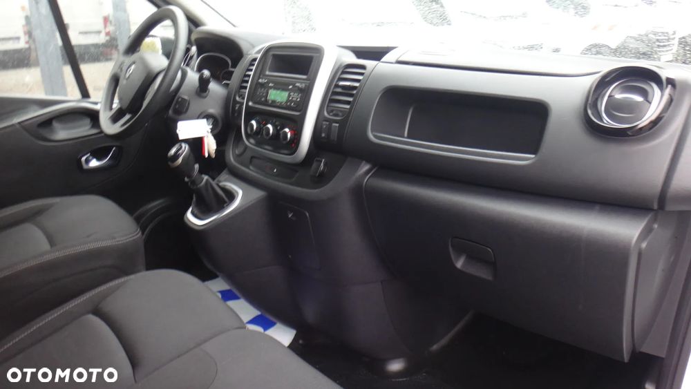 Renault Trafic - 13