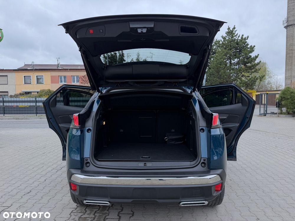 Peugeot 3008 1.6 PureTech HYbrid Allure S&S EAT8 - 12