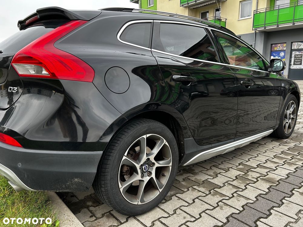 Volvo V40 D3 Drive-E Ocean Race - 4