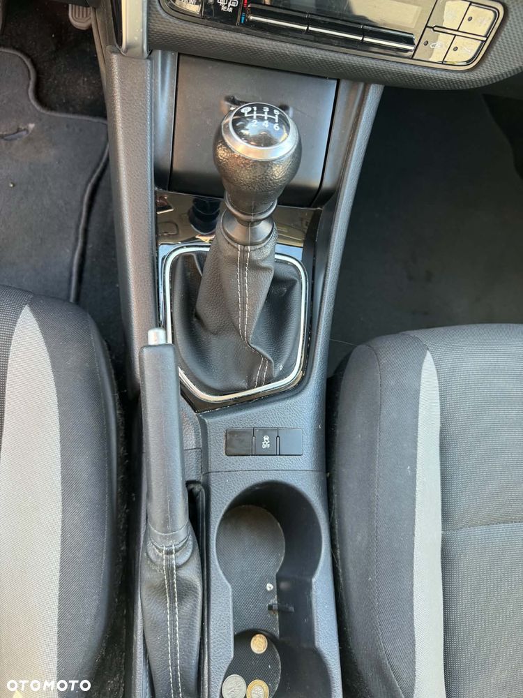 Toyota Auris - 18