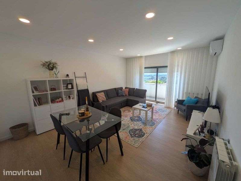 Apartamento duplex T2+1 - Grande imagem: 2/10