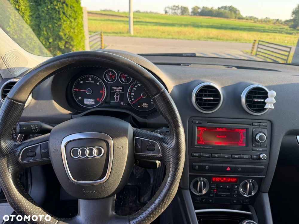 Audi A3 Sportback - 16