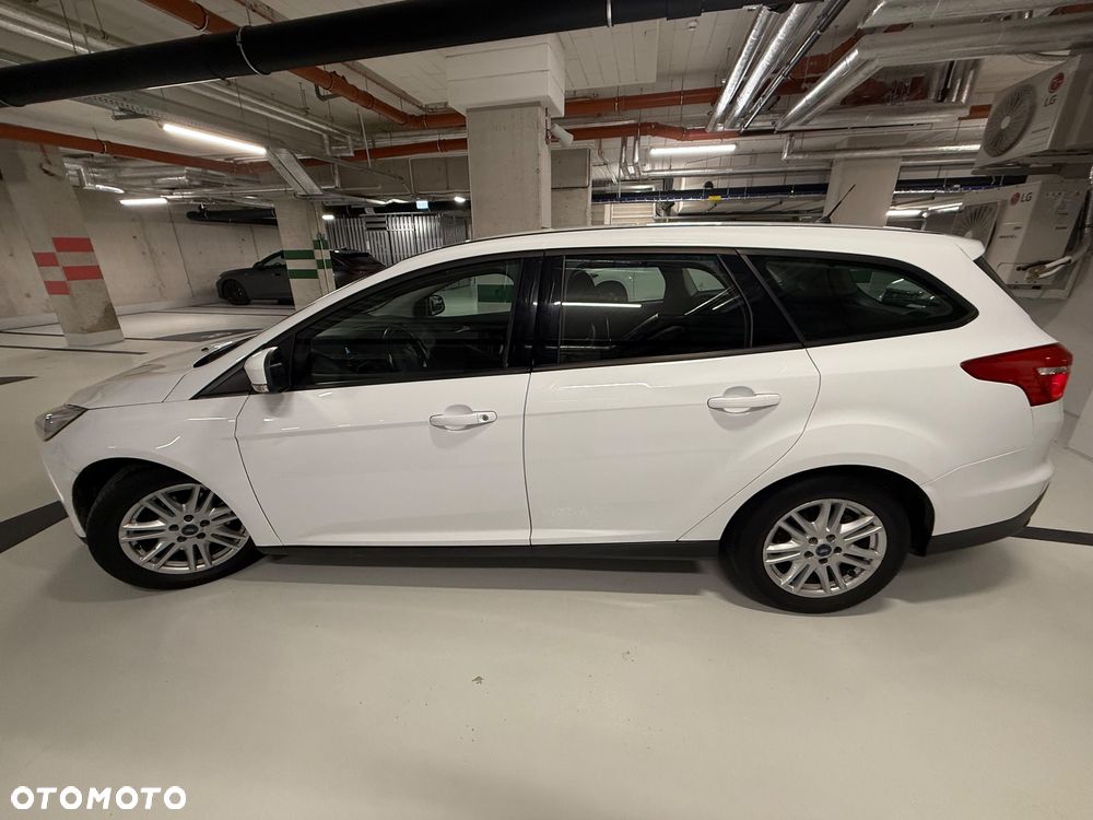 Ford Focus 1.5 TDCi SYNC Edition - 5