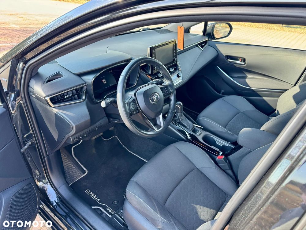 Toyota Corolla 1.8 Business Edition - 12