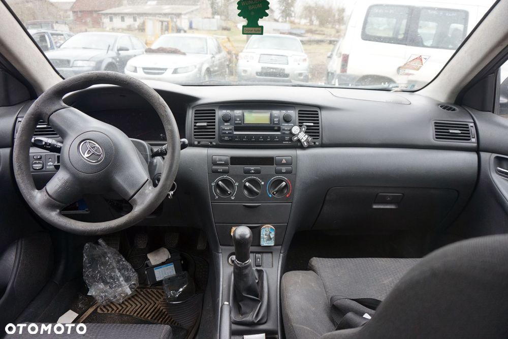 TOYOTA COROLLA E12 LIFT 5D HB 8P4 1.4 D4D KM GRANATOWY na części - 9