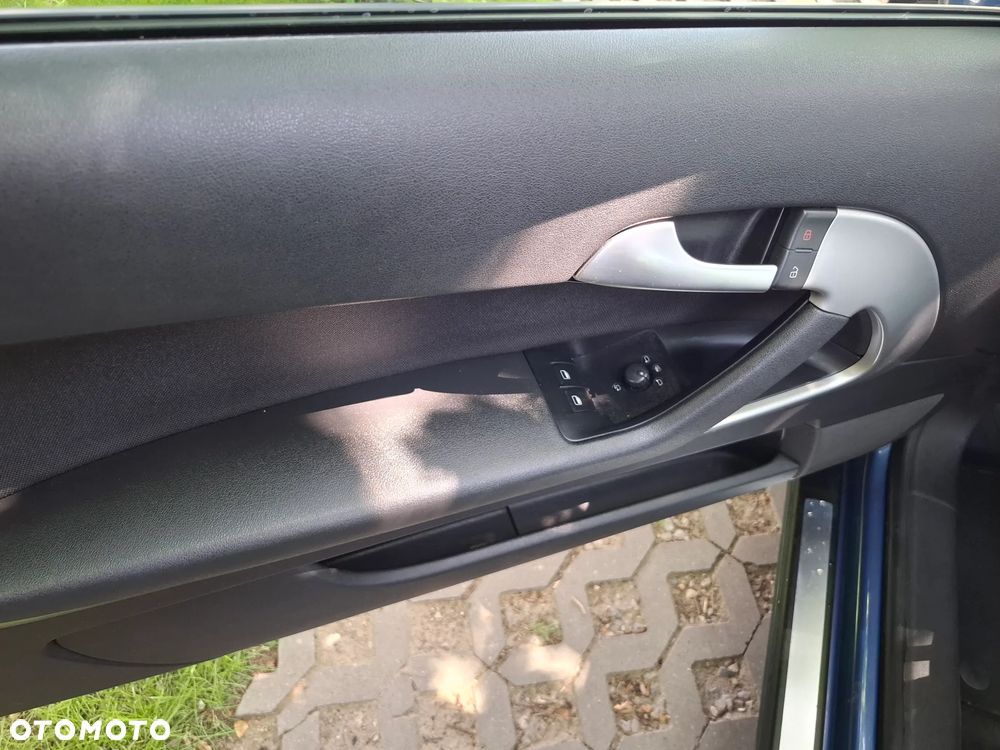Audi A3 3-drzwiowe 2.0 TDI Ambiente - 5