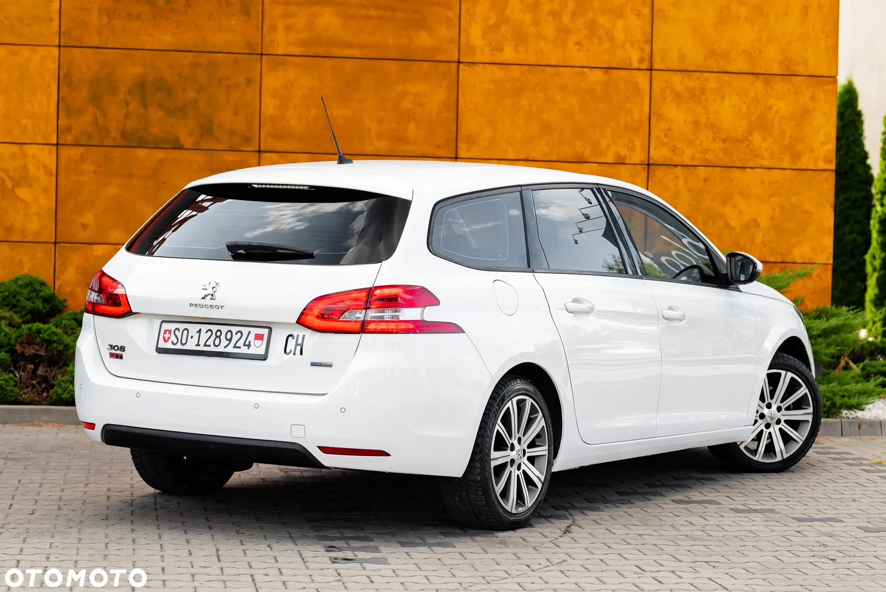 Peugeot 308 SW PureTech 130 Allure - 16
