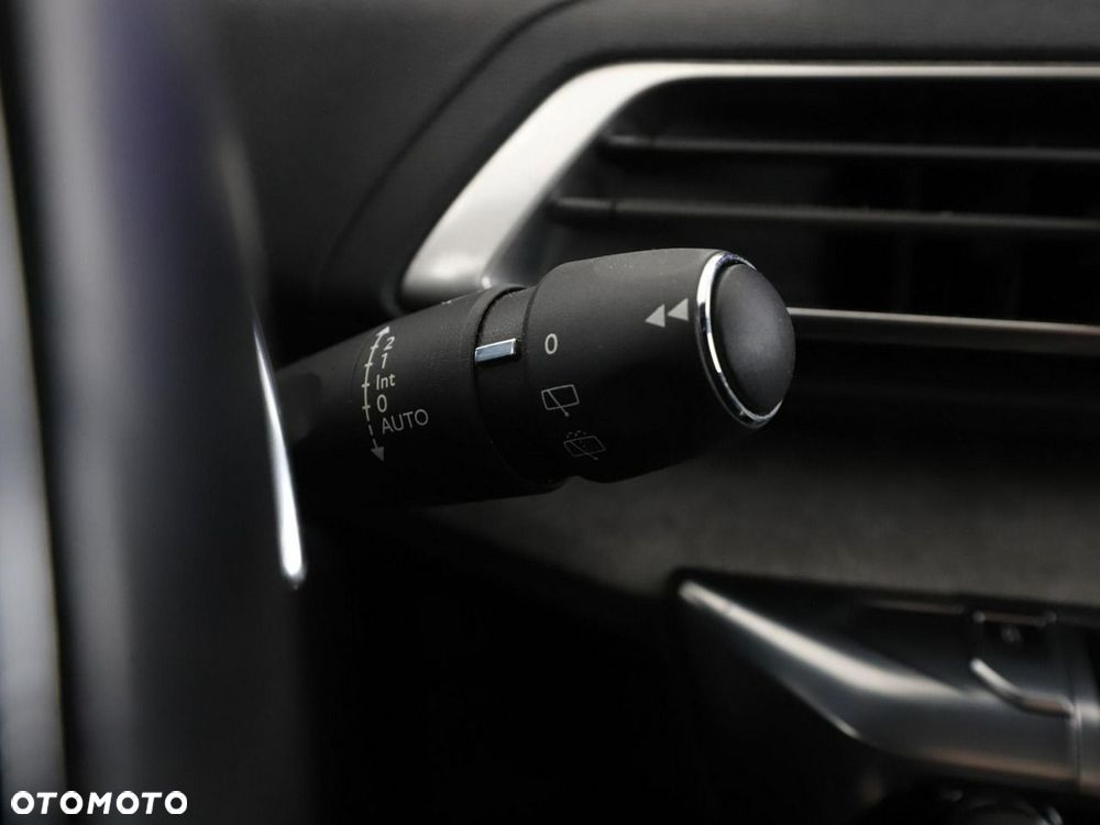 Peugeot 3008 2.0 BlueHDi GT S&S EAT8 - 36