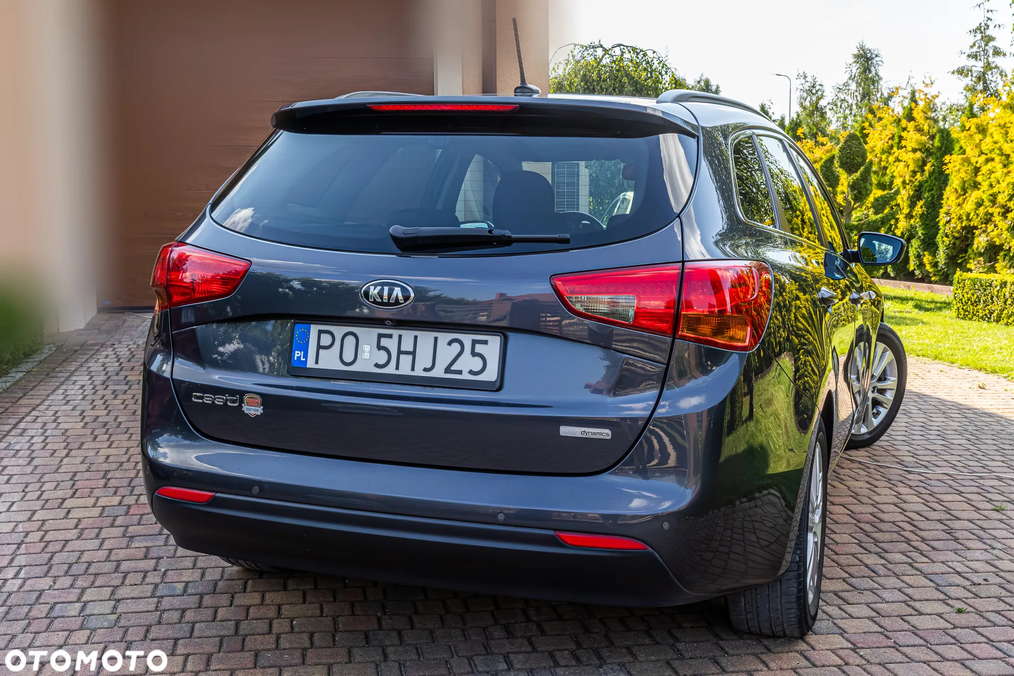 Kia Ceed 1.6 GDI Dream Team Edition - 6