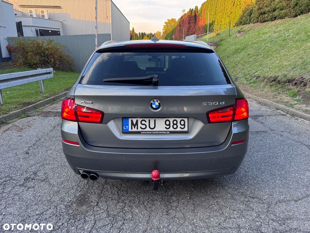 BMW Seria 5 530d xDrive Luxury Line - 35