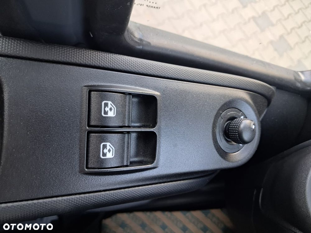 Iveco Daily 50C16H3.0Z Izoterma z agregatem funkcja grzania - 9