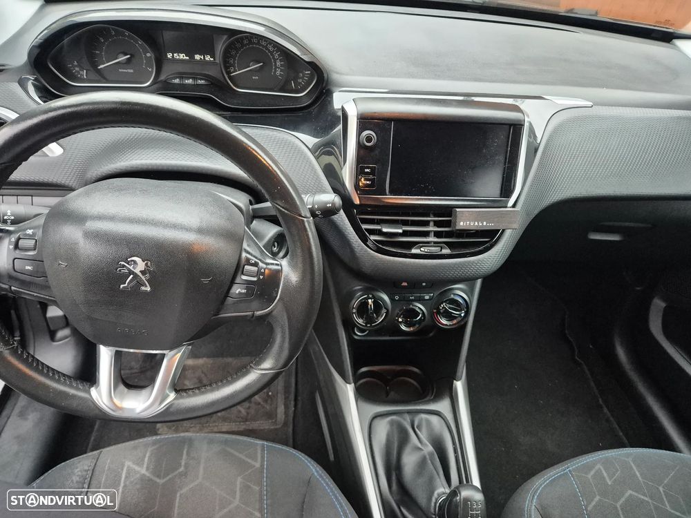Peugeot 2008 1.2 PureTech Allure - 9