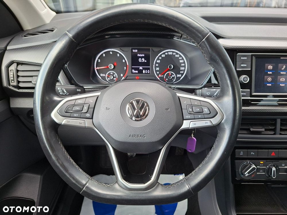 Volkswagen T-Cross - 16