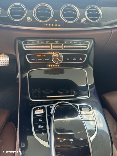 Mercedes-Benz E 350 BlueTEC 4MATIC - 11