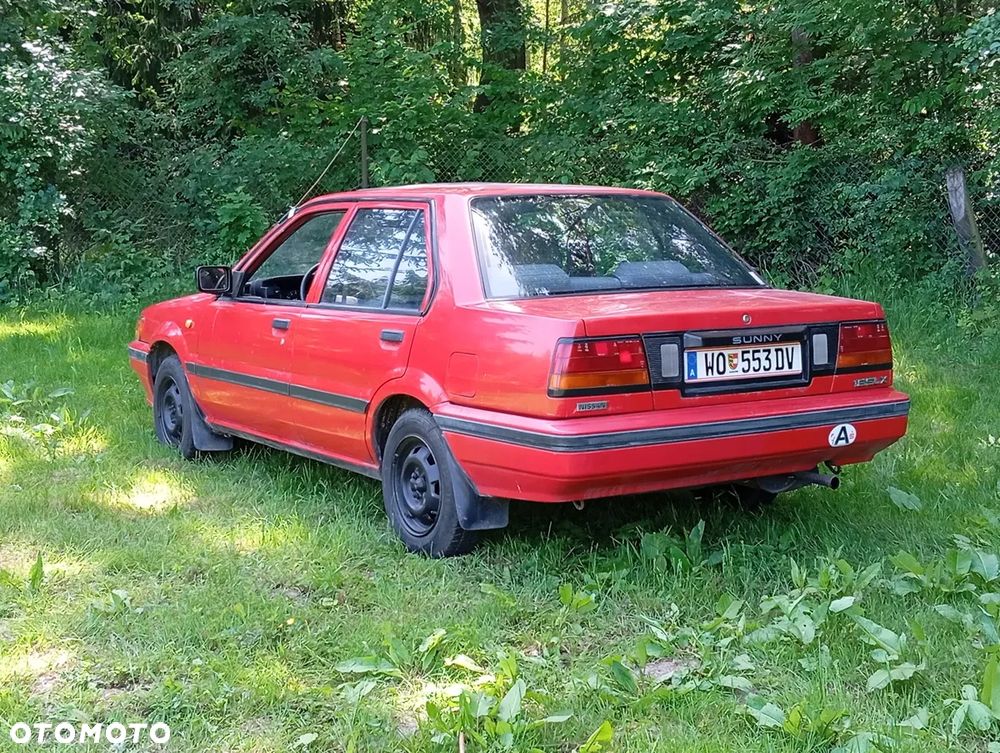 Nissan Sunny - 3