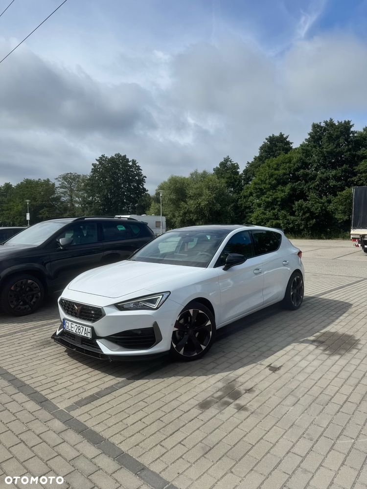 Cupra Leon 1.5 eTSI DSG - 25