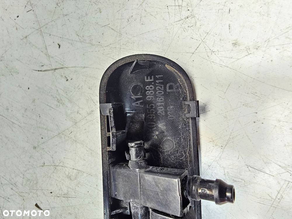 DYSZA SPRYSKIWACZA PRAWA AUDI A1 8X LIFT 8X0955988E - 4