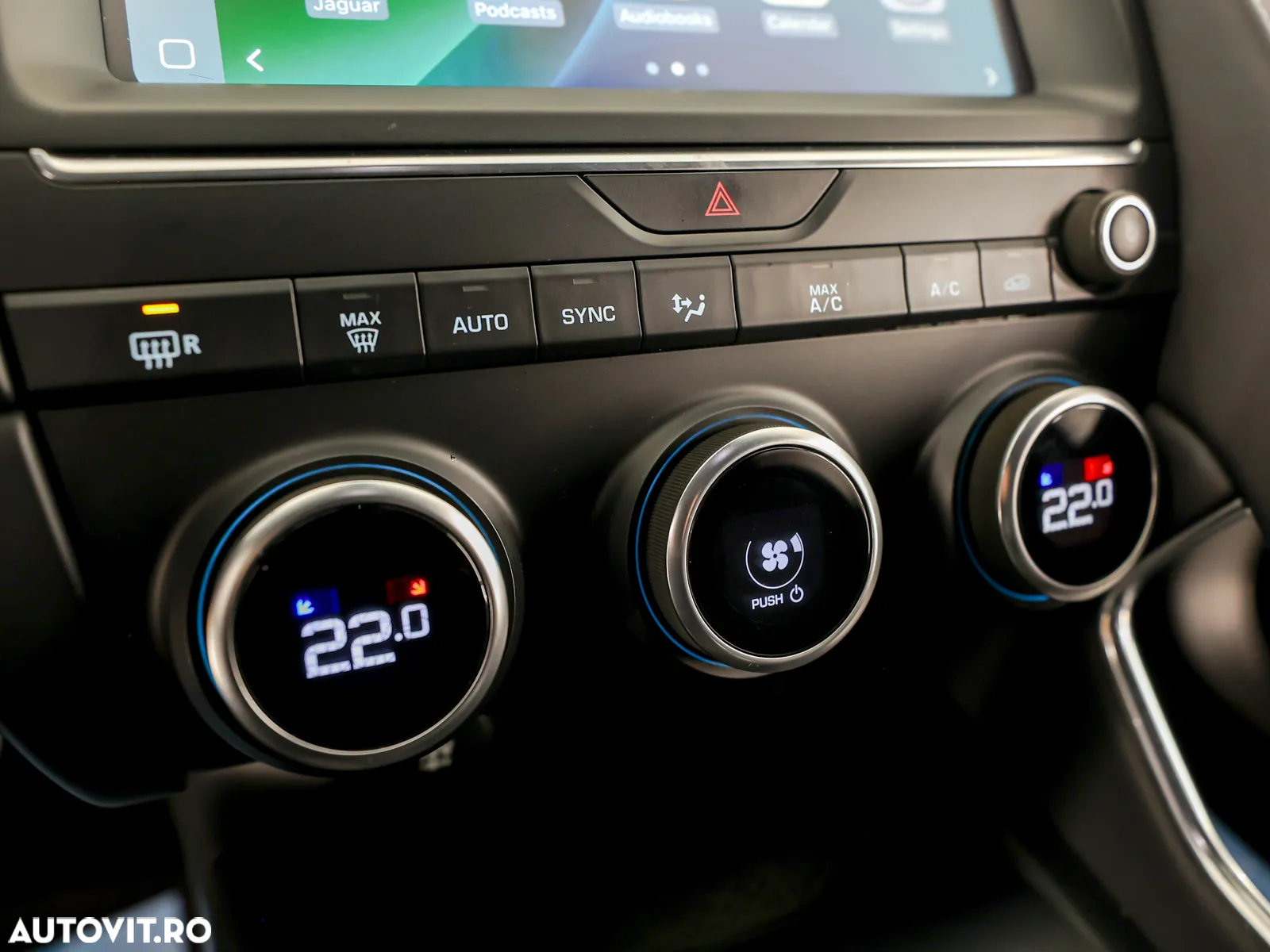 Jaguar E-Pace D150 FWD R-Dynamic S - 30