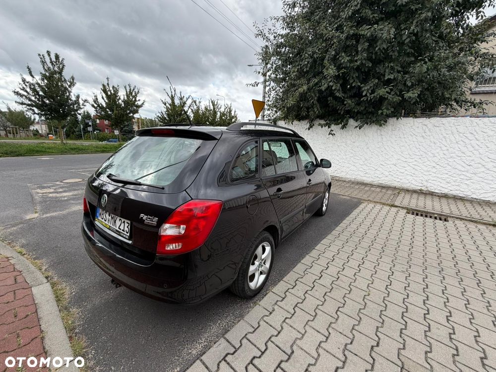 Skoda Fabia 1.4 16V STYLE Edition - 4