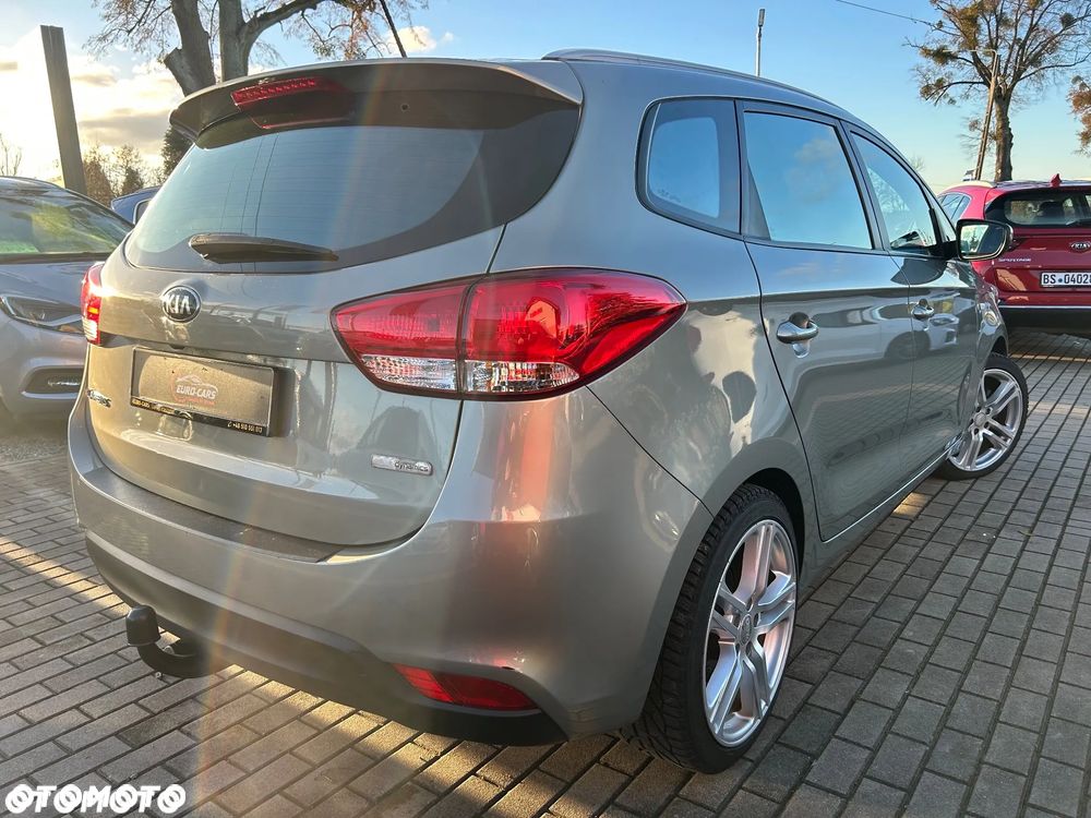 Kia Carens 1.6 GDI Attract - 4