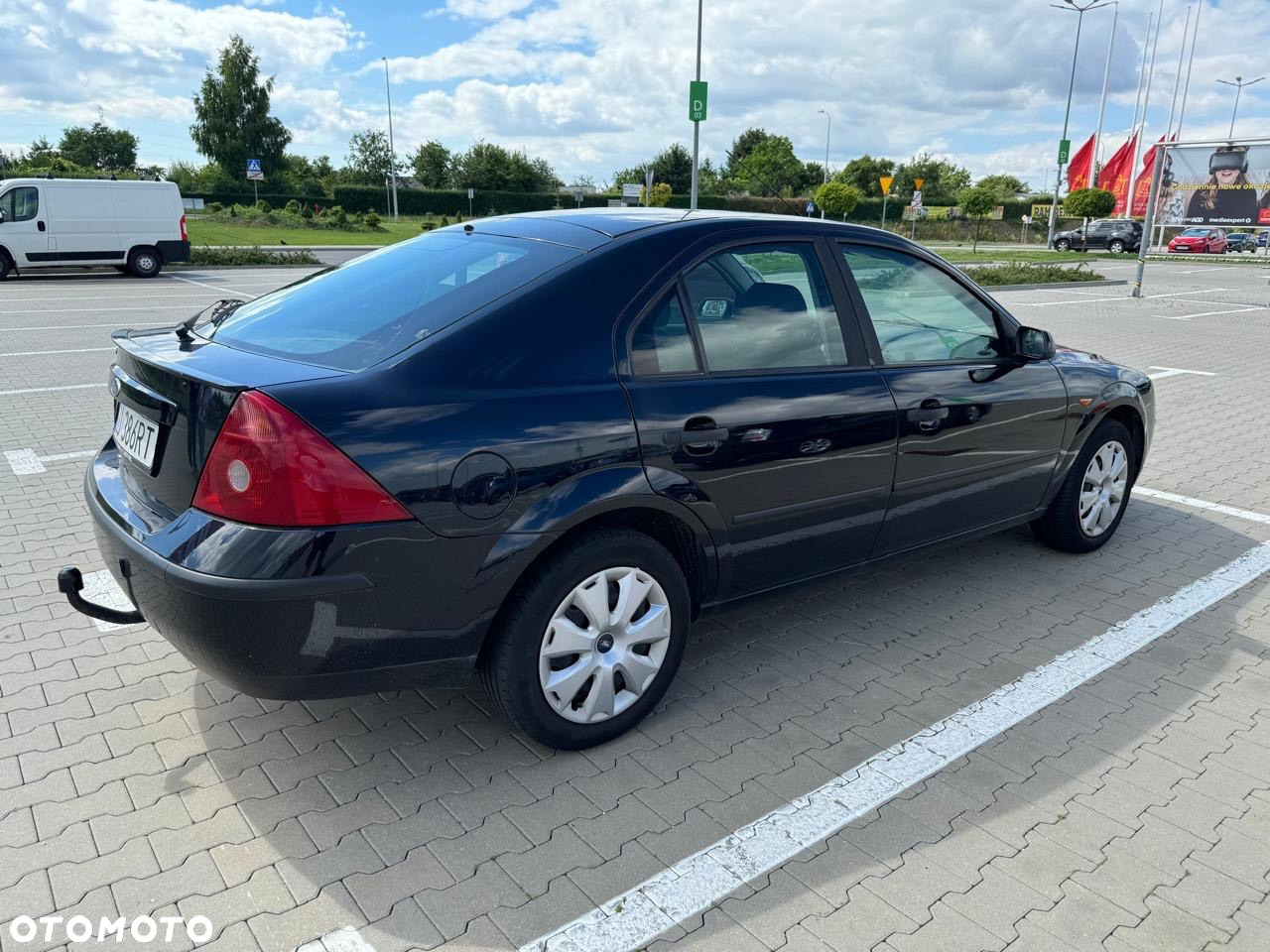 Ford Mondeo 1.8 Ambiente - 4