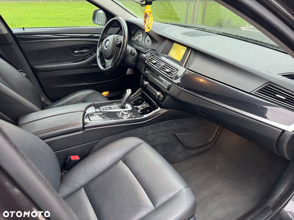 BMW Seria 5 520d xDrive Luxury Line - 30