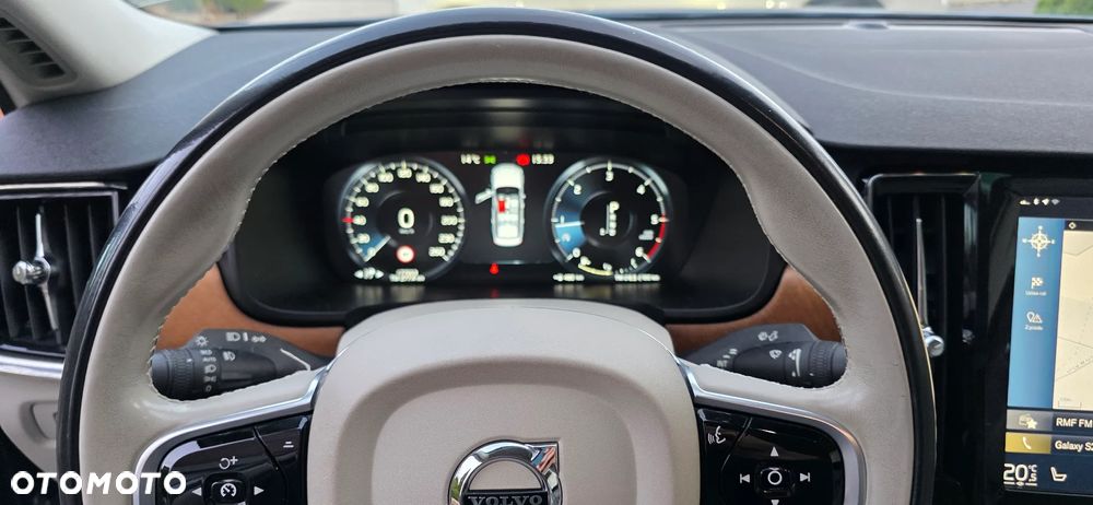 Volvo S90 D4 Inscription - 25