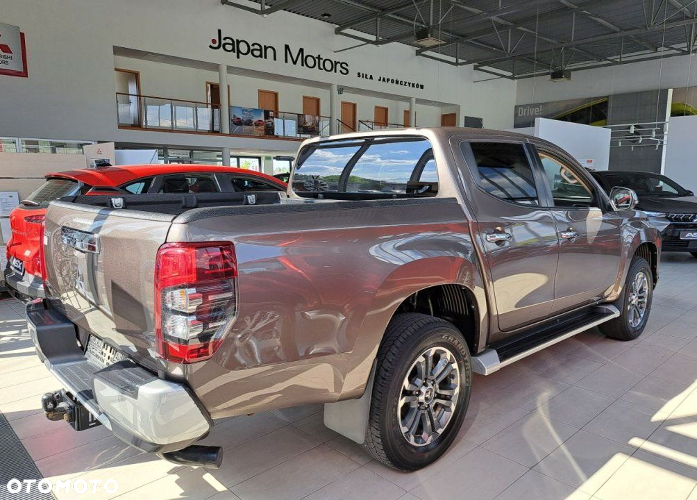 Mitsubishi L200 - 4