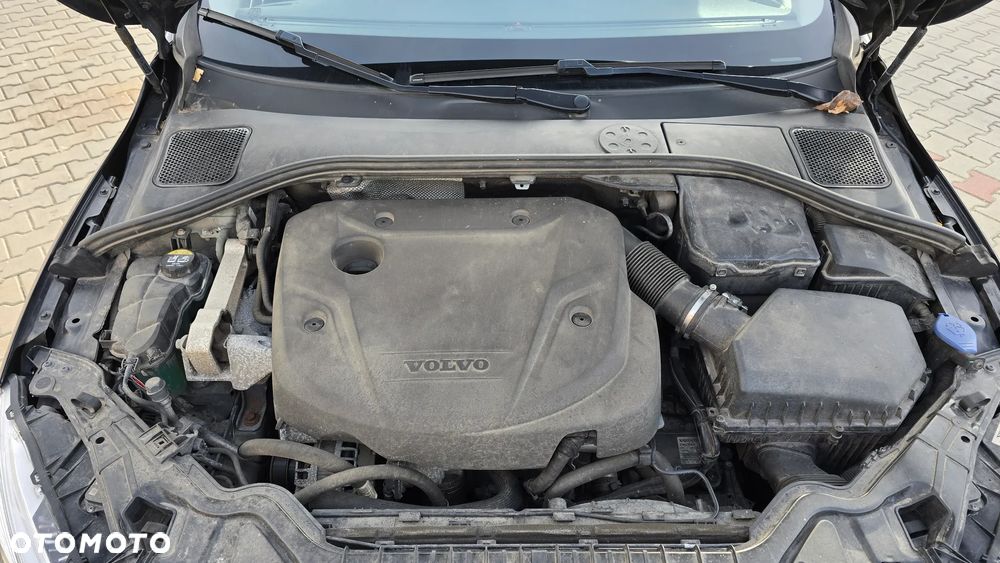 Volvo V60 D4 Momentum - 10