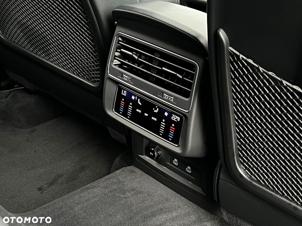 Audi Q8 - 15