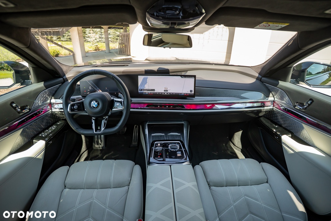 BMW Seria 7 - 30