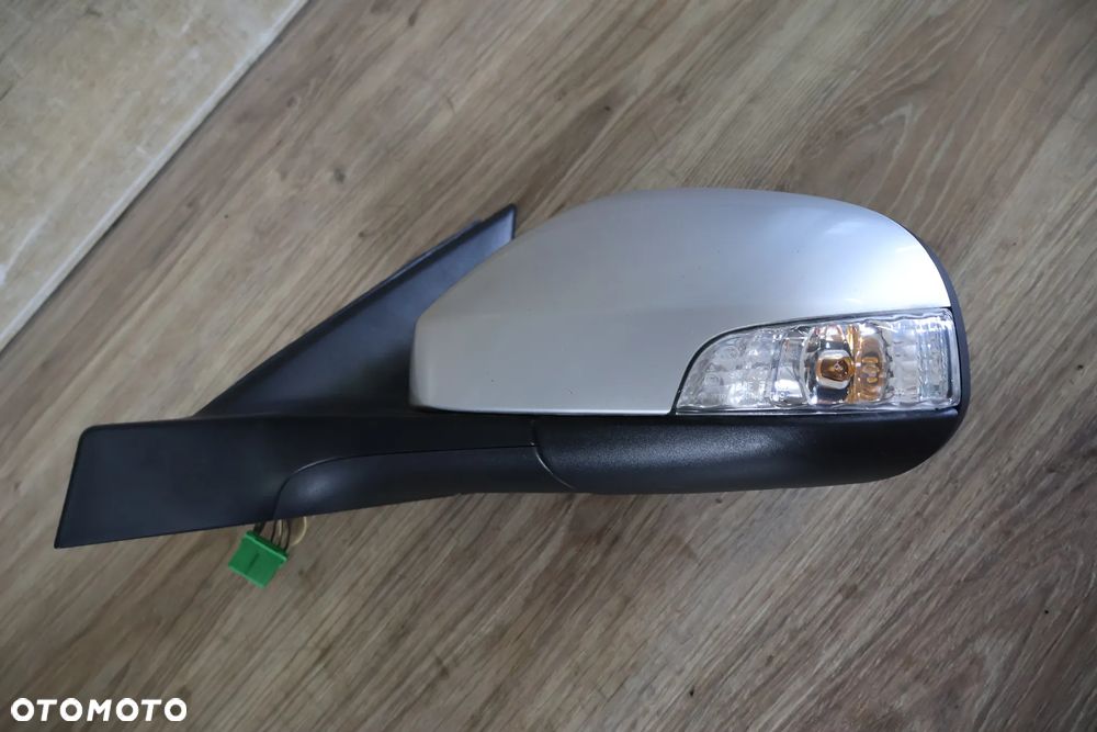 VOLVO V70 III 07-13 LUSTERKO LEWE 426-26 ORYGINAŁ EUROPA 8 PIN - 5