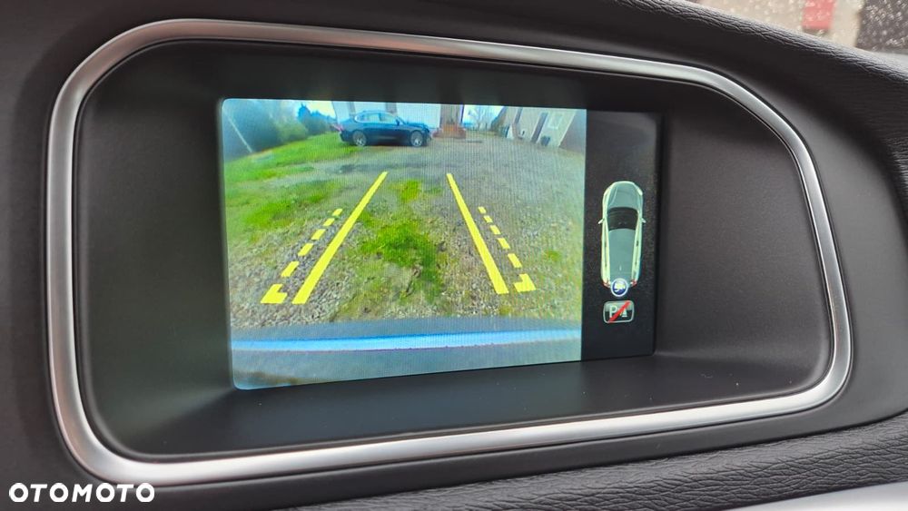 Volvo V40 D4 Momentum - 16