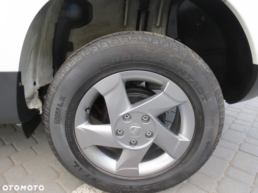 Dacia Duster 1.6 16V 105 4x2 Prestige - 24
