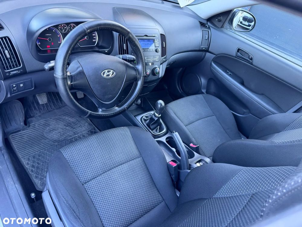 Hyundai i30 1.6 CRDi Base EU5 - 8