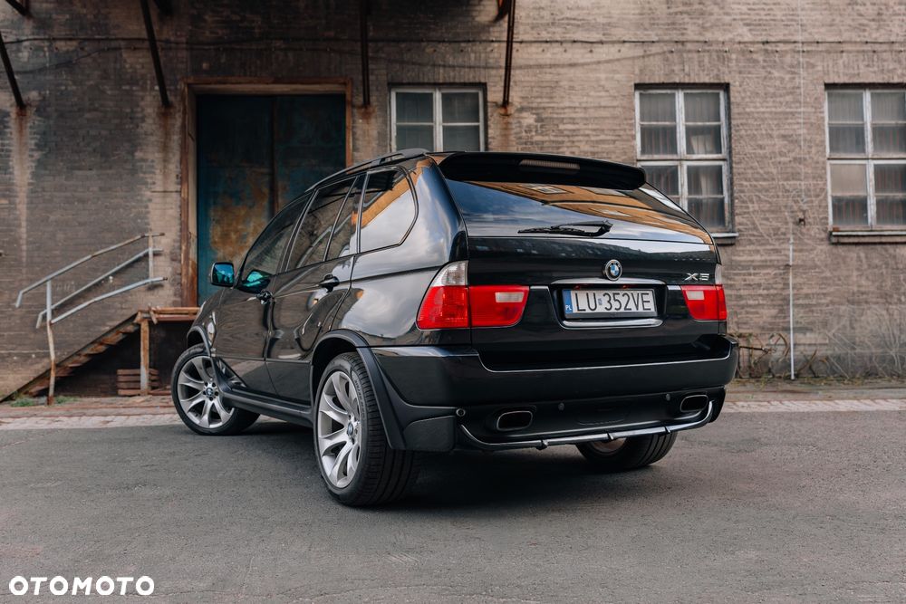 BMW X5 4.8 is - 5