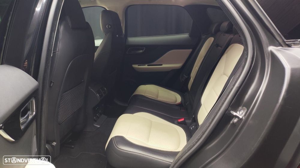 Jaguar F-Pace 2.0 i4D Portfolio AWD Aut. - 13