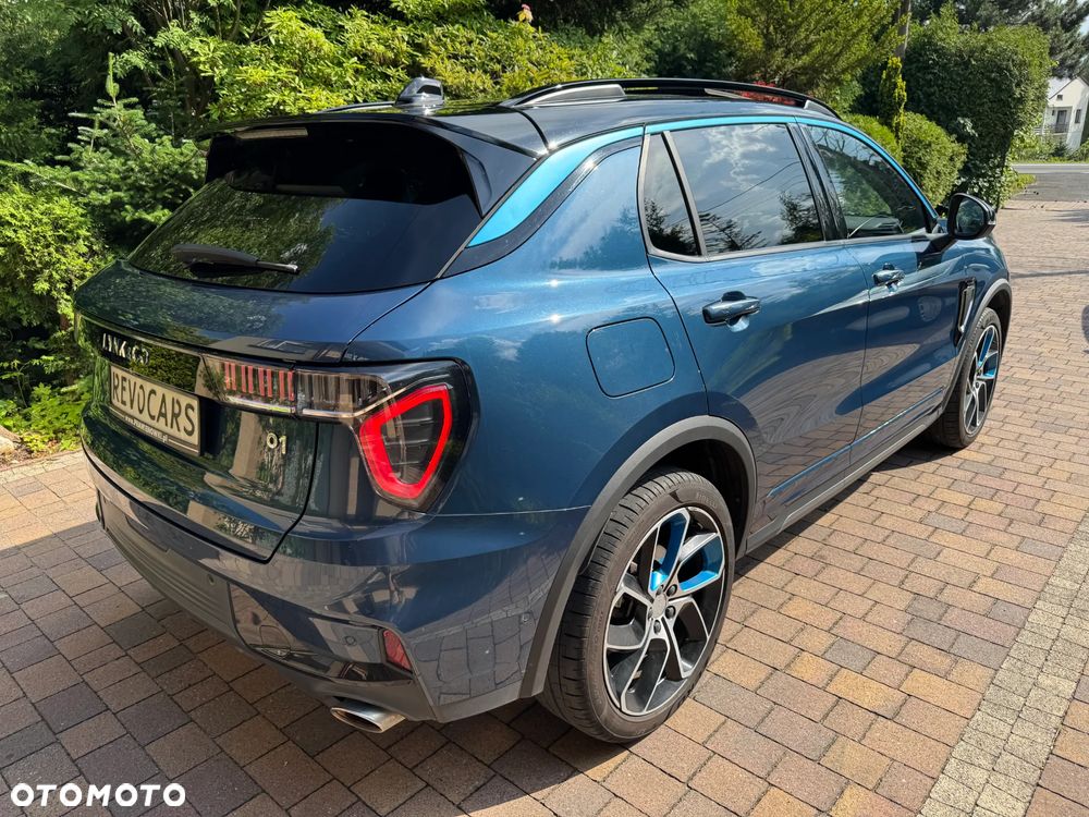 Lynk & Co 01 - 4